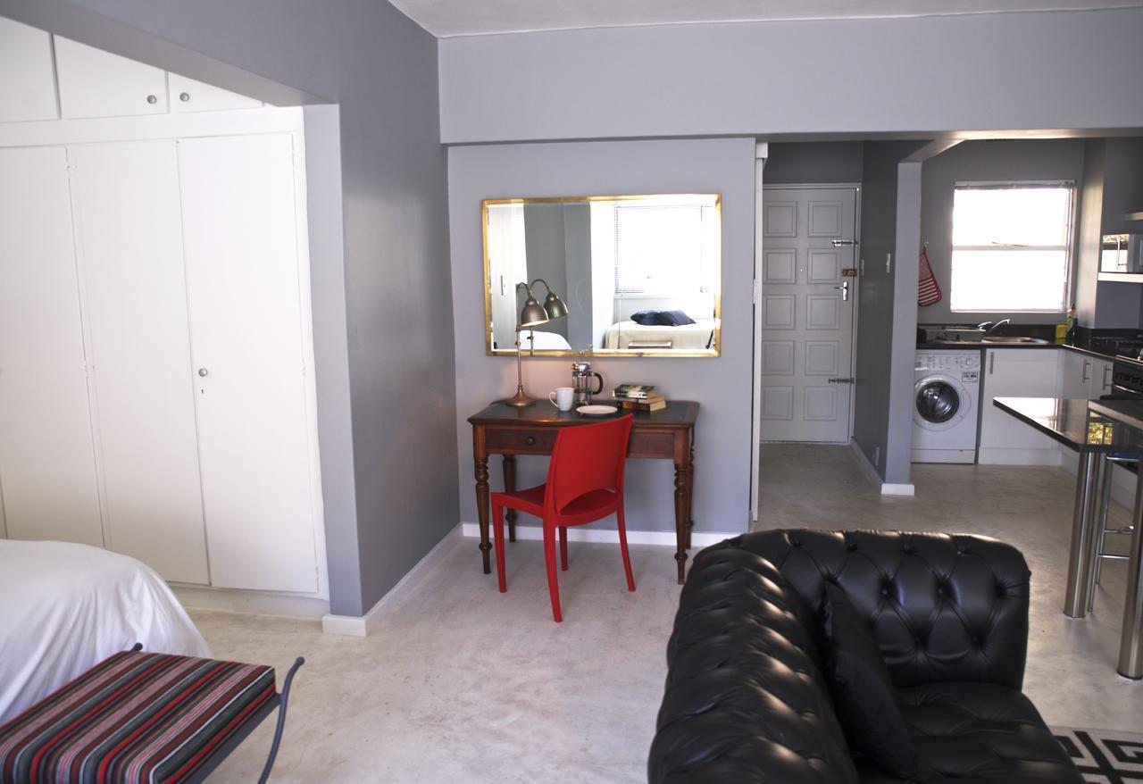 Point Self Catering * Cape Town